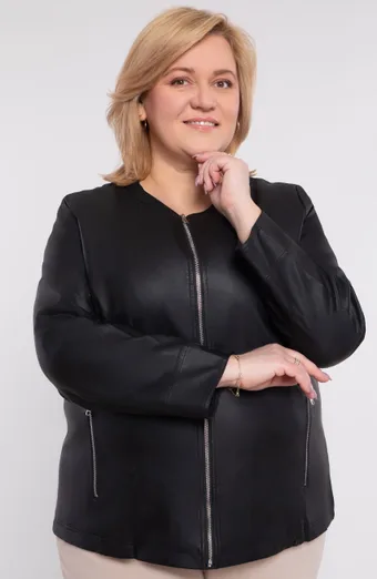 Klasikinė juoda ramones stiliaus striukė su kišenėmis